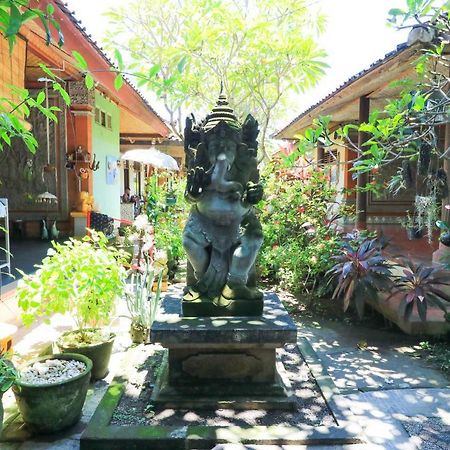 Mertha Jati Hotel Kuta Lombok Exterior foto