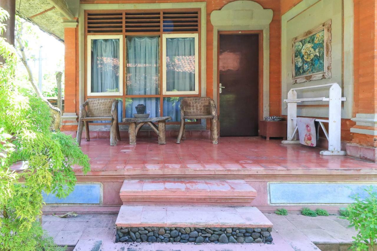 Mertha Jati Hotel Kuta Lombok Exterior foto