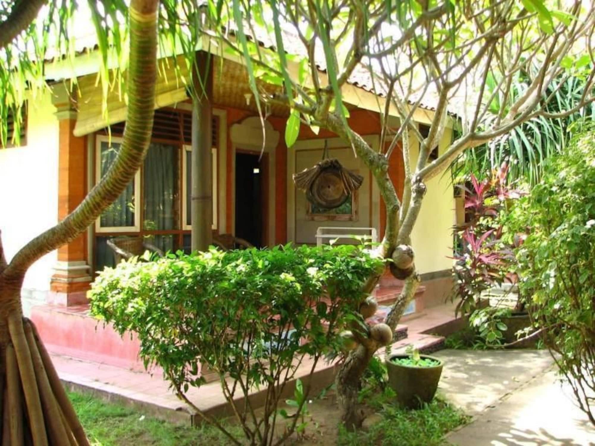 Mertha Jati Hotel Kuta Lombok Exterior foto